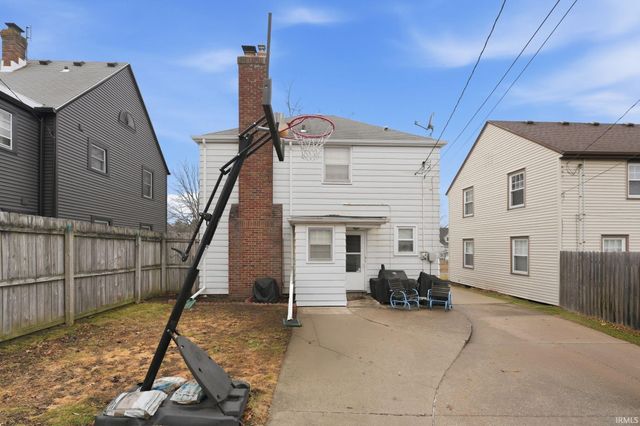 4715 S Wayne Avenue, Fort Wayne, IN 46807