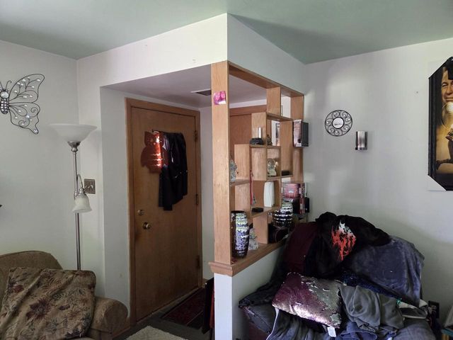 4120 S 124th STREET, Greenfield, WI 53228