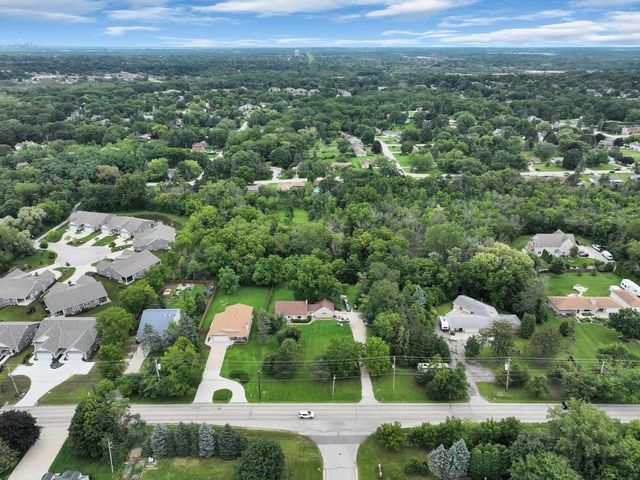 4120 S 124th STREET, Greenfield, WI 53228
