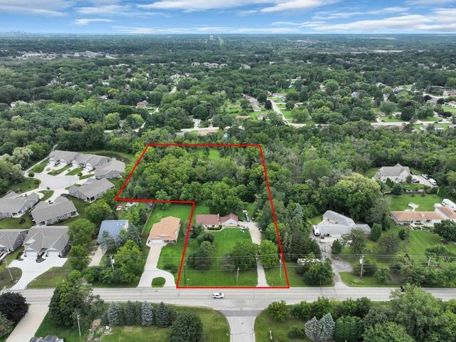 4120 S 124th STREET, Greenfield, WI 53228