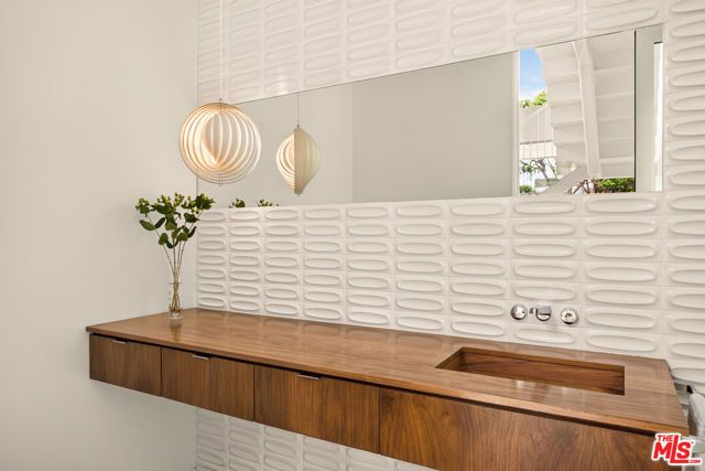 527 7th Street, Santa Monica, CA 90402