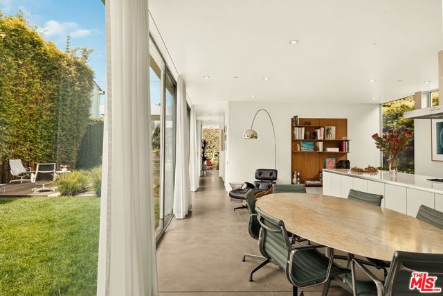 527 7th Street, Santa Monica, CA 90402