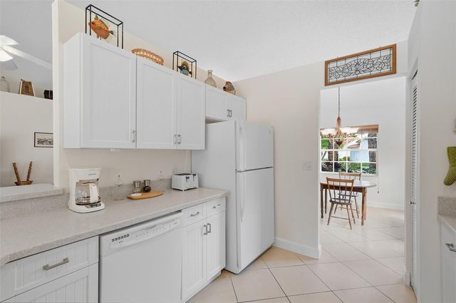 3800 Riverside Way, Delray Beach, FL 33445