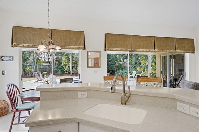 3800 Riverside Way, Delray Beach, FL 33445