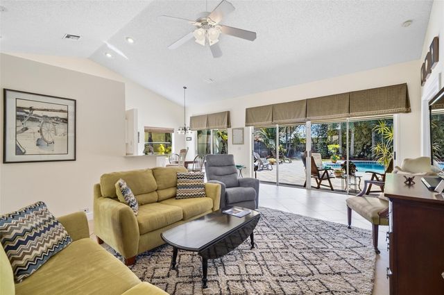 3800 Riverside Way, Delray Beach, FL 33445