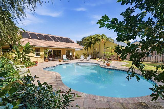 3800 Riverside Way, Delray Beach, FL 33445