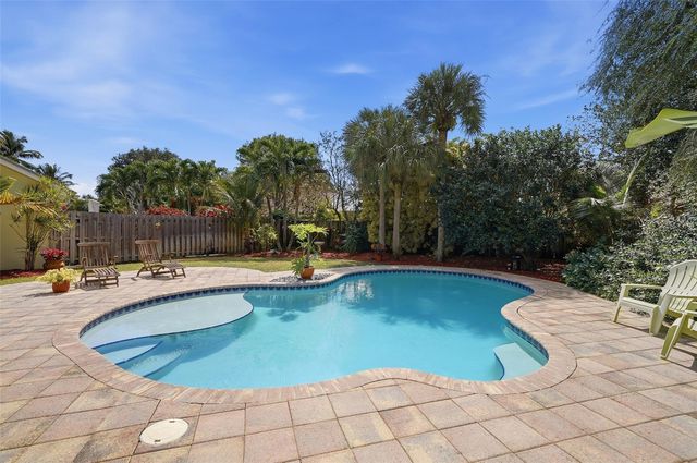 3800 Riverside Way, Delray Beach, FL 33445