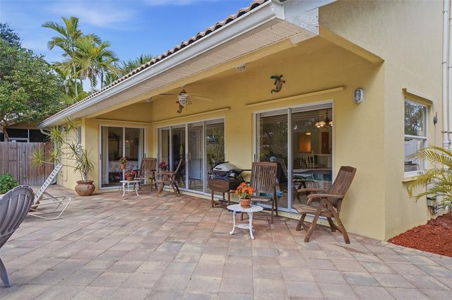 3800 Riverside Way, Delray Beach, FL 33445