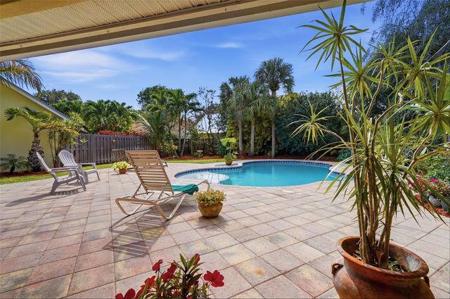 3800 Riverside Way, Delray Beach, FL 33445