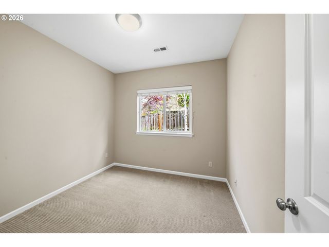 9445 Nw HARVEST HILL Dr, Portland, OR 97229