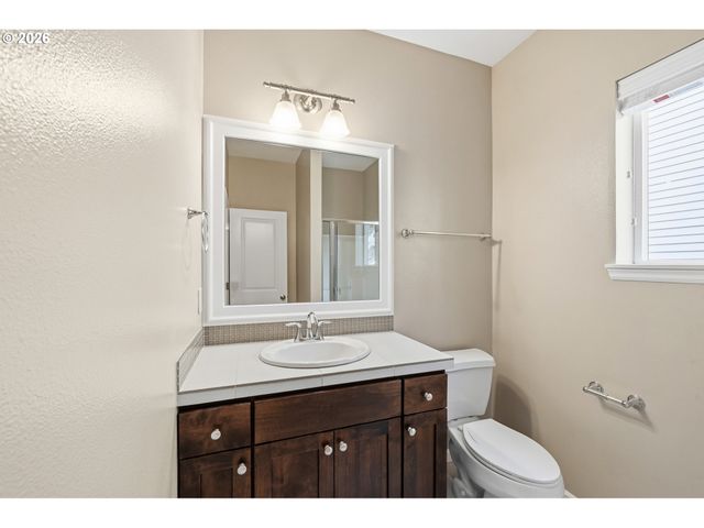 9445 Nw HARVEST HILL Dr, Portland, OR 97229