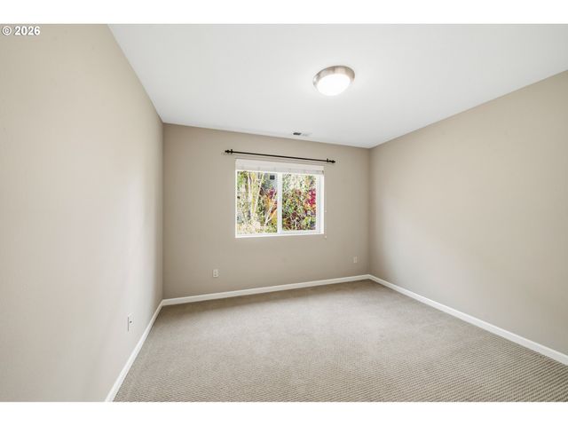 9445 Nw HARVEST HILL Dr, Portland, OR 97229