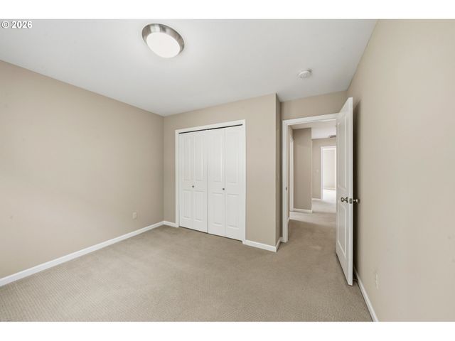 9445 Nw HARVEST HILL Dr, Portland, OR 97229