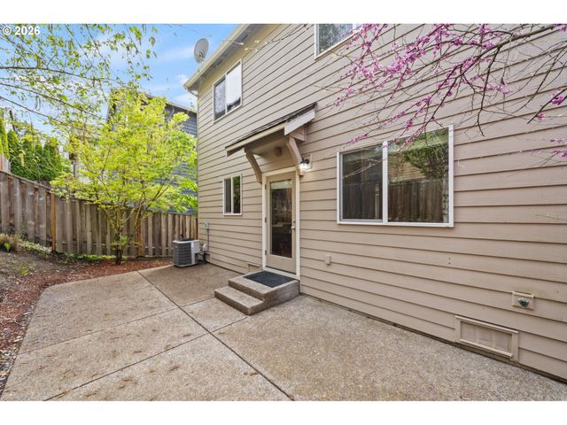 9445 Nw HARVEST HILL Dr, Portland, OR 97229