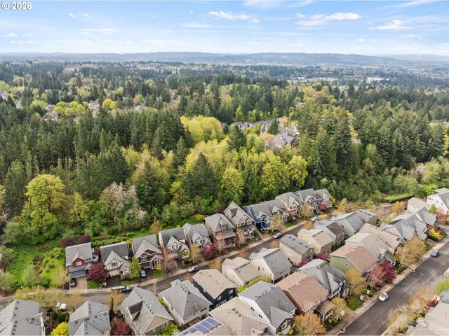 9445 Nw HARVEST HILL Dr, Portland, OR 97229