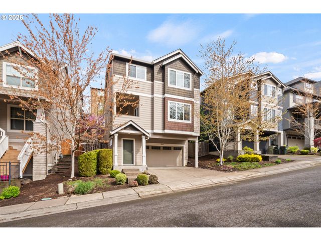 9445 Nw HARVEST HILL Dr, Portland, OR 97229