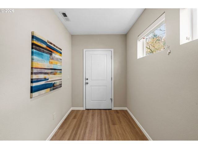 9445 Nw HARVEST HILL Dr, Portland, OR 97229