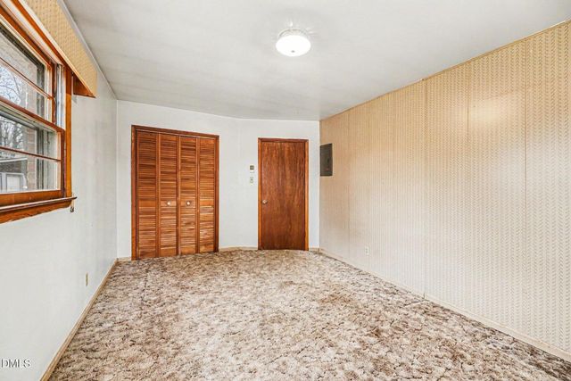 1324 Seays Road, Liberty, NC 27298