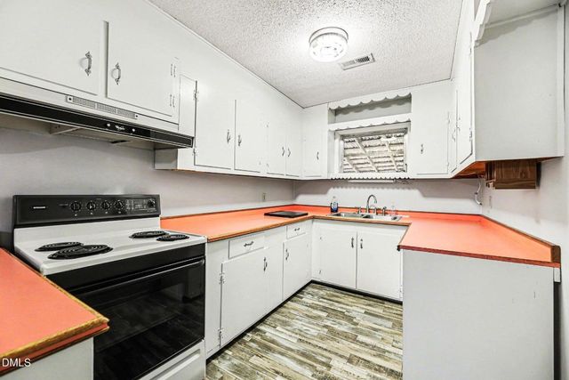 1324 Seays Road, Liberty, NC 27298