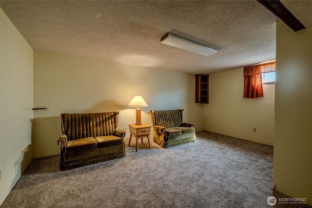 1810 9th Street NE, East Wenatchee, WA 98802