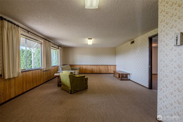 1810 9th Street NE, East Wenatchee, WA 98802