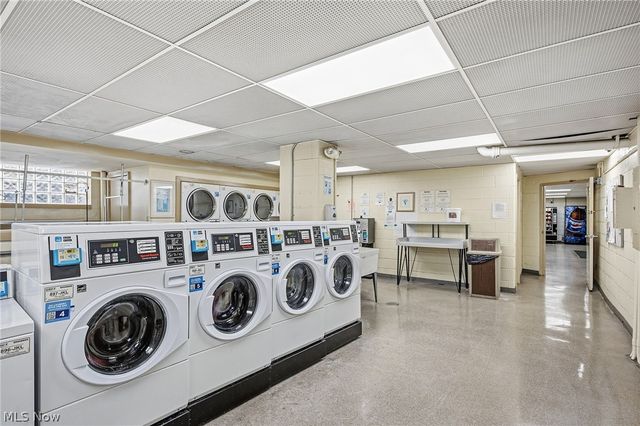 11850 Edgewater Drive 110, Lakewood, OH 44107