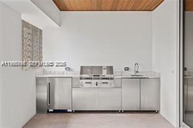 515 Valencia Ave 303, Coral Gables, FL 33134