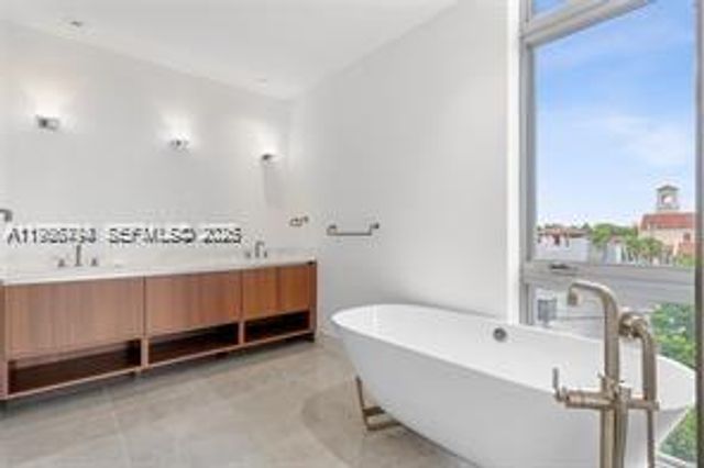 515 Valencia Ave 303, Coral Gables, FL 33134