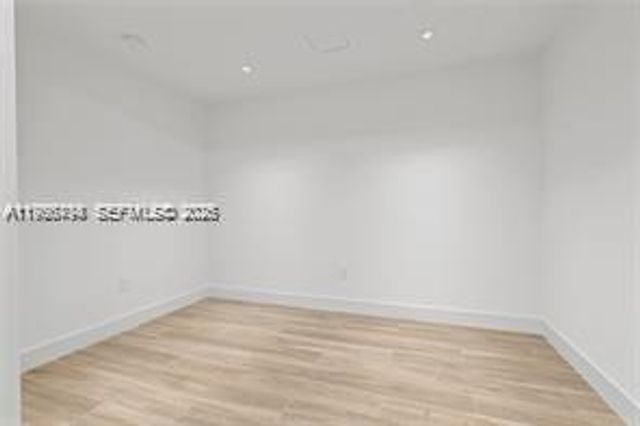 515 Valencia Ave 303, Coral Gables, FL 33134