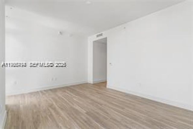 515 Valencia Ave 303, Coral Gables, FL 33134