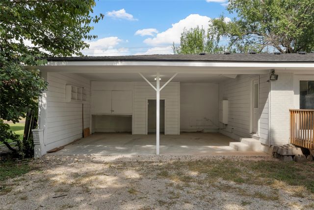 2416 Lake Air Drive, Waco, TX 76710