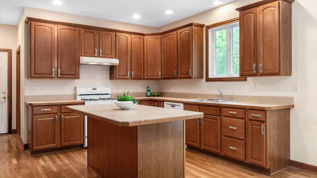 125 Cassidy Court, Granville, OH 43023