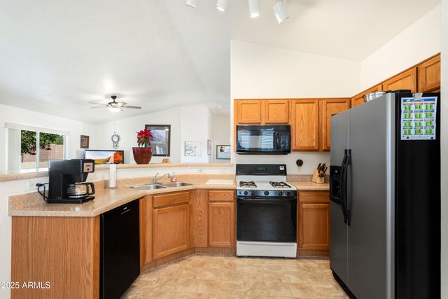 2186 SANTA FE Trail, Sierra Vista, AZ 85635