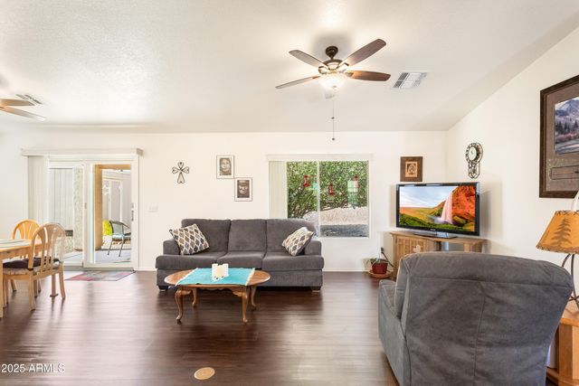 2186 SANTA FE Trail, Sierra Vista, AZ 85635