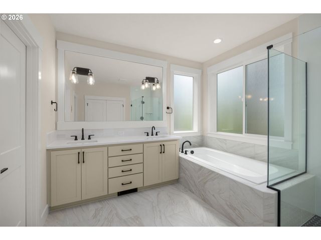 13196 Nw Carson Rd Lot 27, Portland, OR 97229