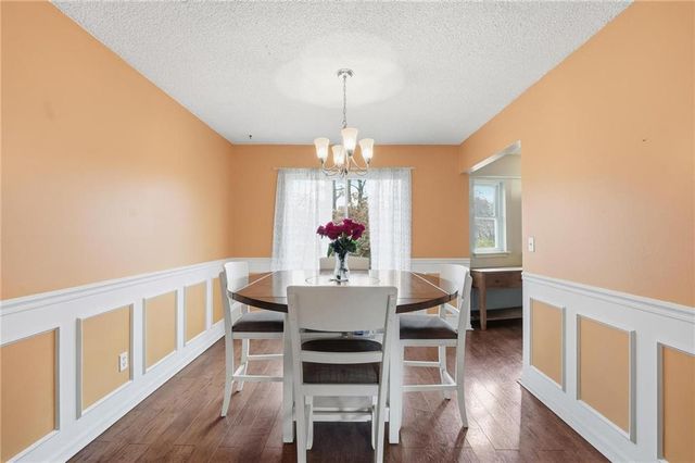 9201 W 48th Terrace, Merriam, KS 66203