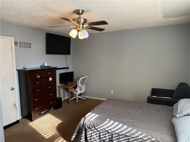 9201 W 48th Terrace, Merriam, KS 66203