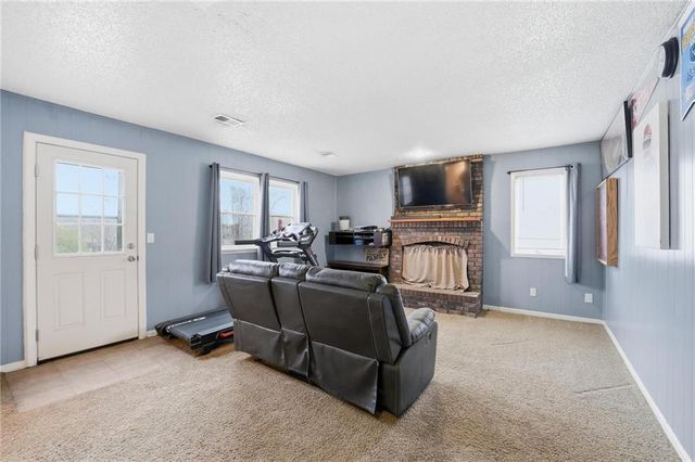 9201 W 48th Terrace, Merriam, KS 66203