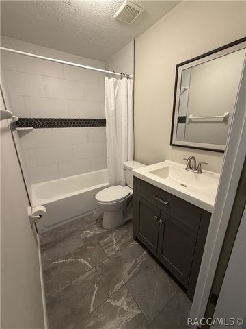 9620 W Gardeners Lane, Crystal River, FL 34428