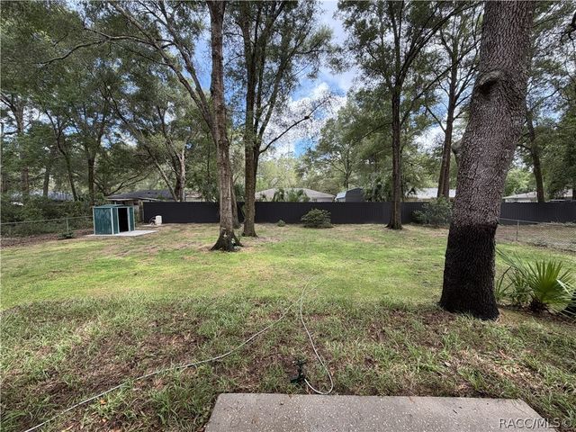9620 W Gardeners Lane, Crystal River, FL 34428