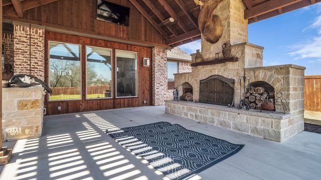 138 Tananger Springs Drive, Denison, TX 75021