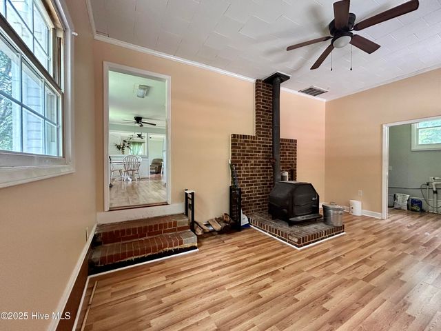 8917 Us 264 Hwy E, Washington, NC 27889