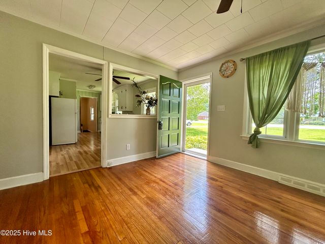 8917 Us 264 Hwy E, Washington, NC 27889