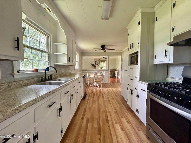 8917 Us 264 Hwy E, Washington, NC 27889