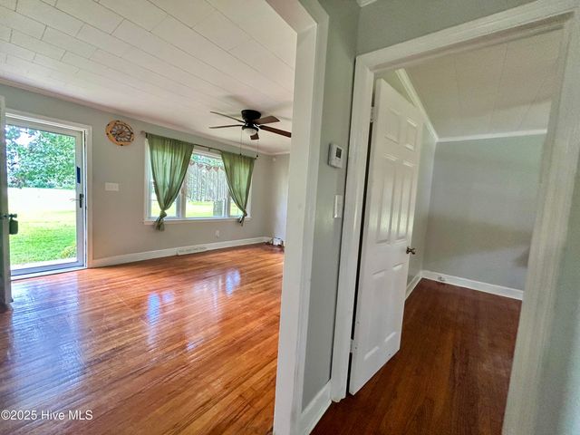 8917 Us 264 Hwy E, Washington, NC 27889