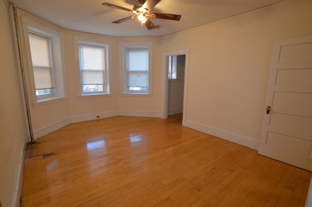 15 Lynde 12.5, Salem, MA 01970