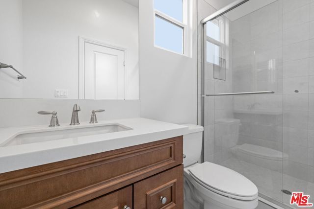 3617 Pathway Court, Bakersfield, CA 93311