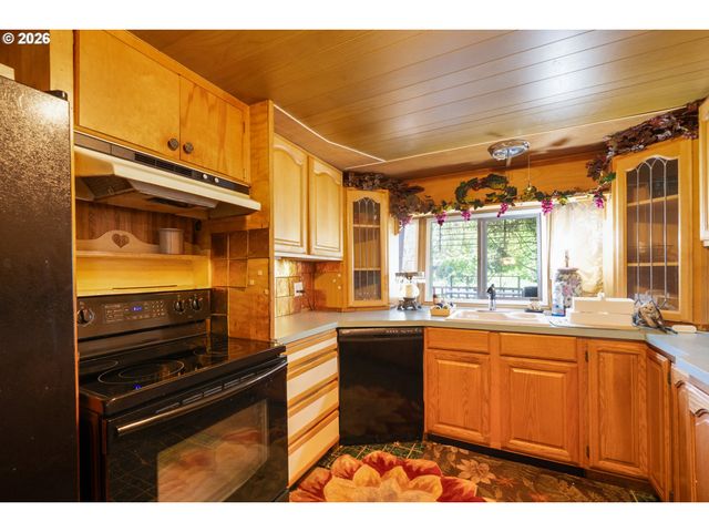 4665 W SILVERSANDS St, Tillamook, OR 97141