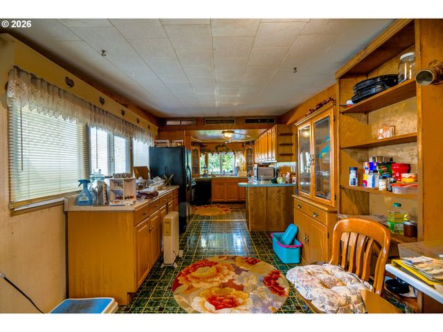 4665 W SILVERSANDS St, Tillamook, OR 97141