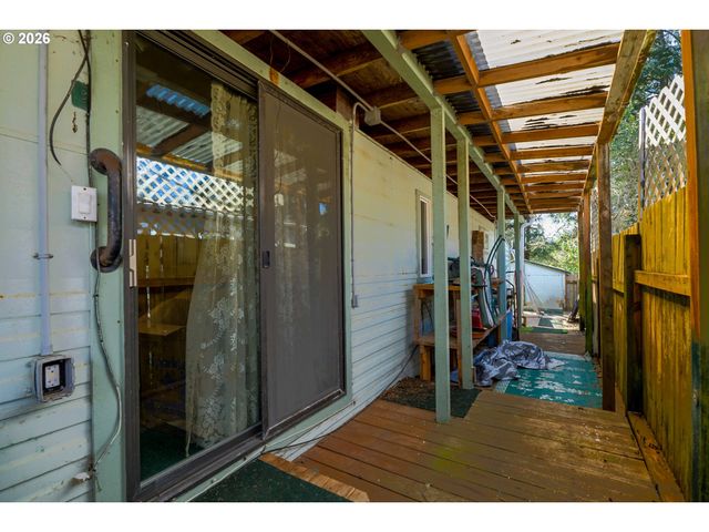 4665 W SILVERSANDS St, Tillamook, OR 97141